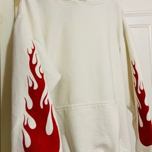 🔥Brandy Melville Flame hoodie🔥